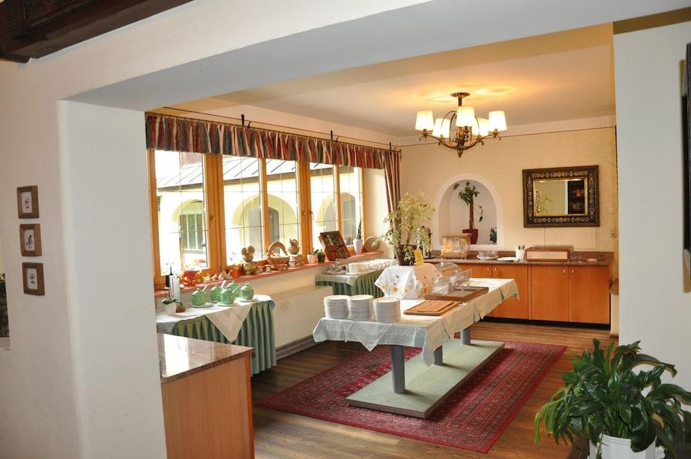 Hotel Post Großkirchheim Εξωτερικό φωτογραφία