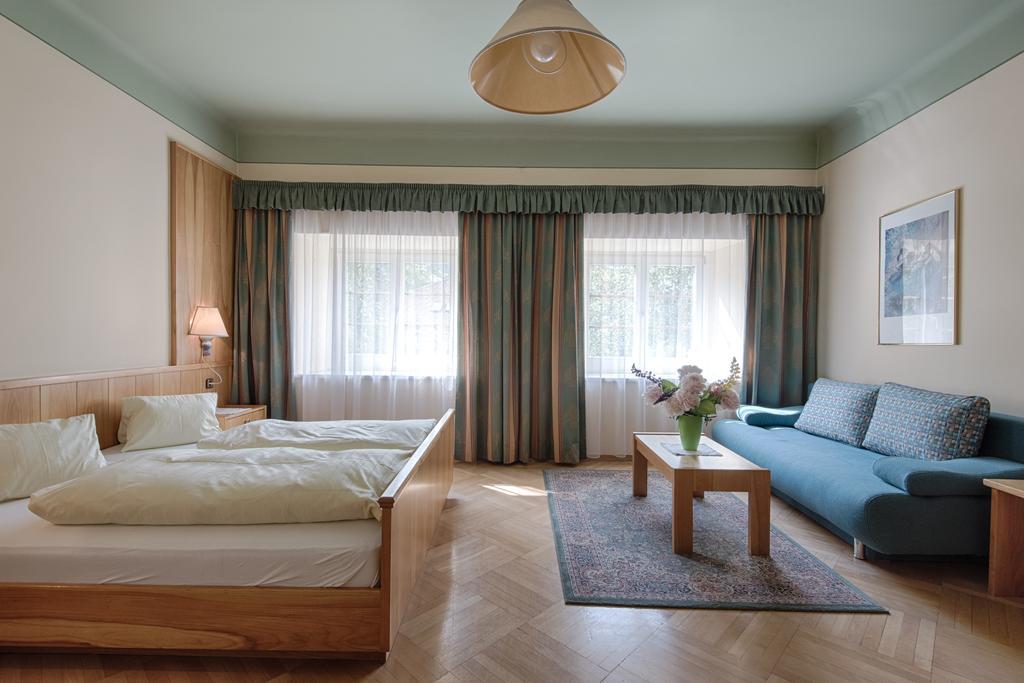 Hotel Post Großkirchheim Εξωτερικό φωτογραφία
