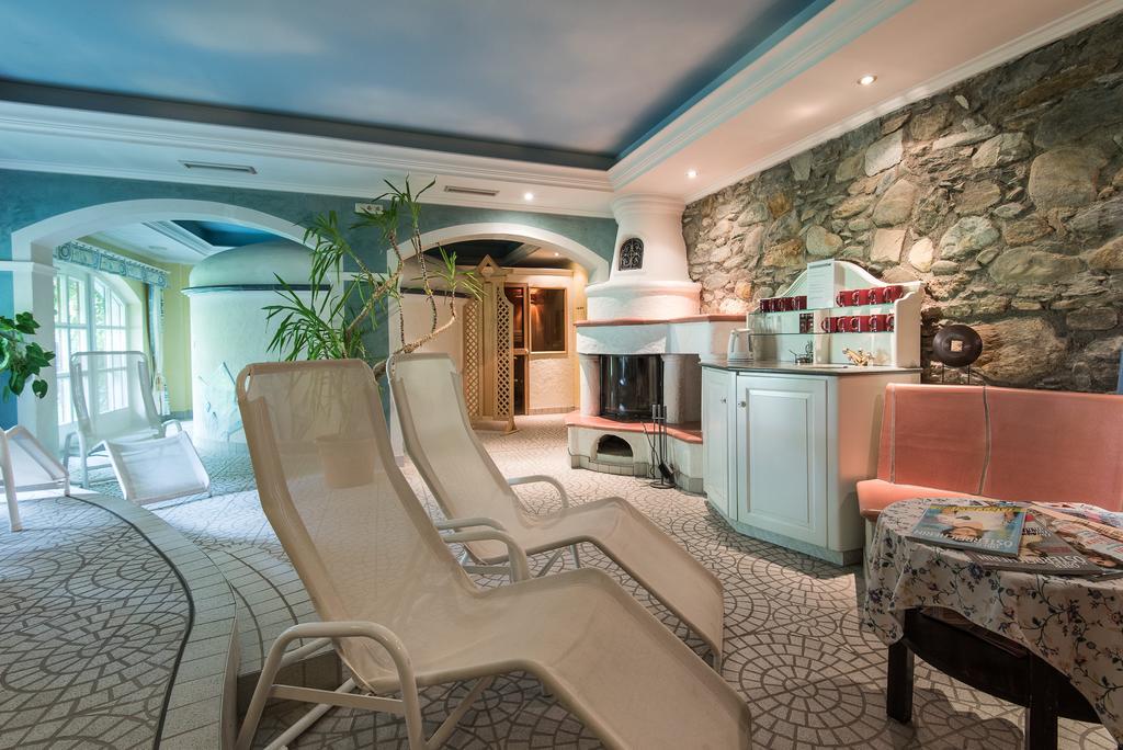 Hotel Post Großkirchheim Εξωτερικό φωτογραφία